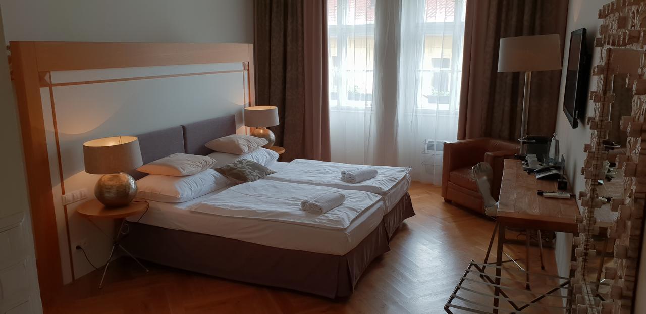 Jungmann Hotel Prague Luaran gambar